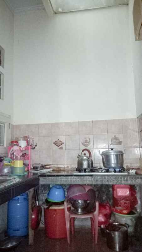 dijual rumah 2 lantai siap huni perumnas 1 bekasi