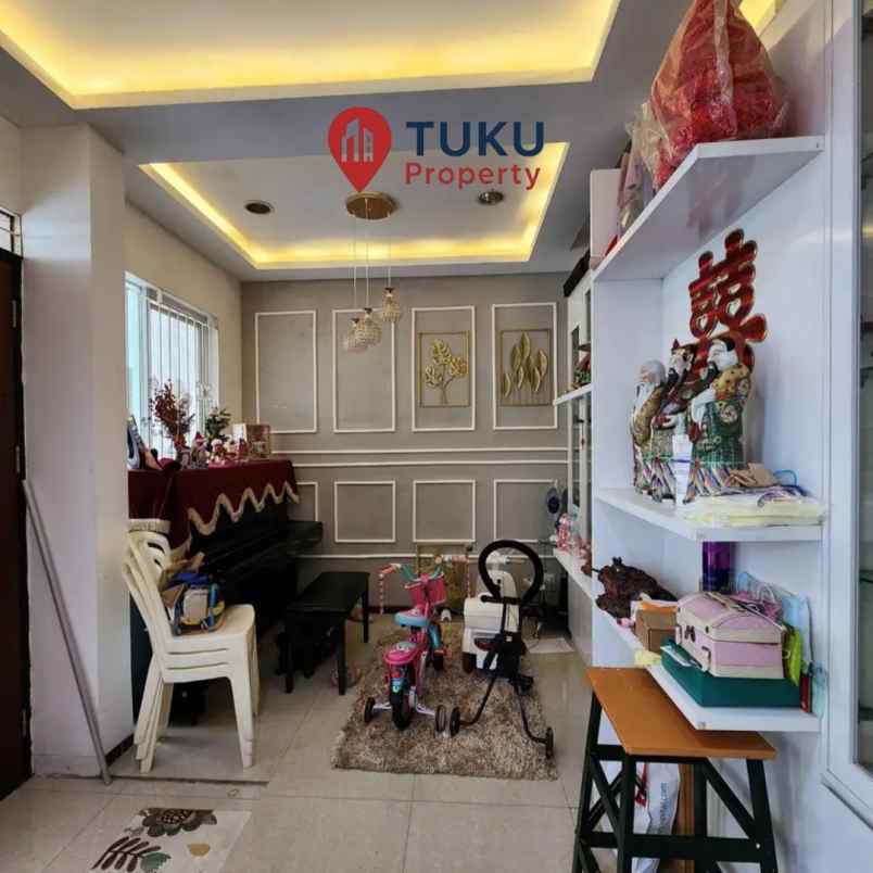 dijual rumah 3 lt di the icon bsd