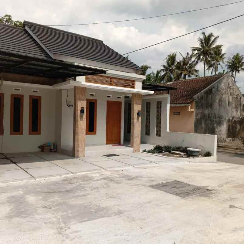 dijual rumah 500 meter jl lpmp