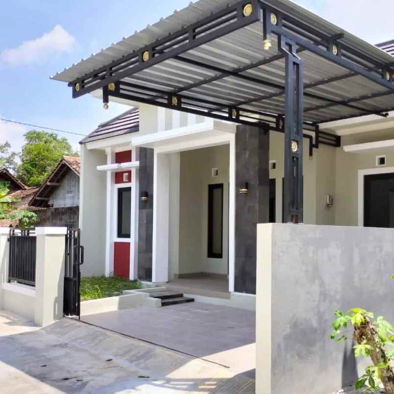 dijual rumah 500 meter ke smkn 1 kalasan