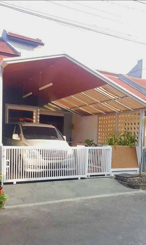 dijual rumah antapani