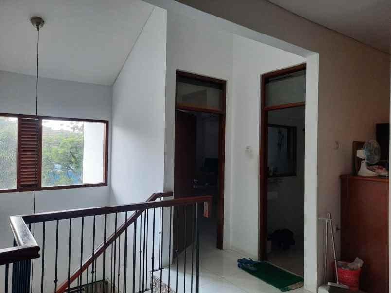 dijual rumah antapani jl sukanagara