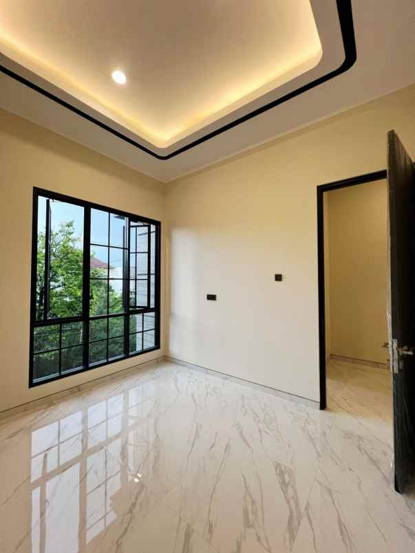 dijual rumah araya 2 galaxy bumi permai