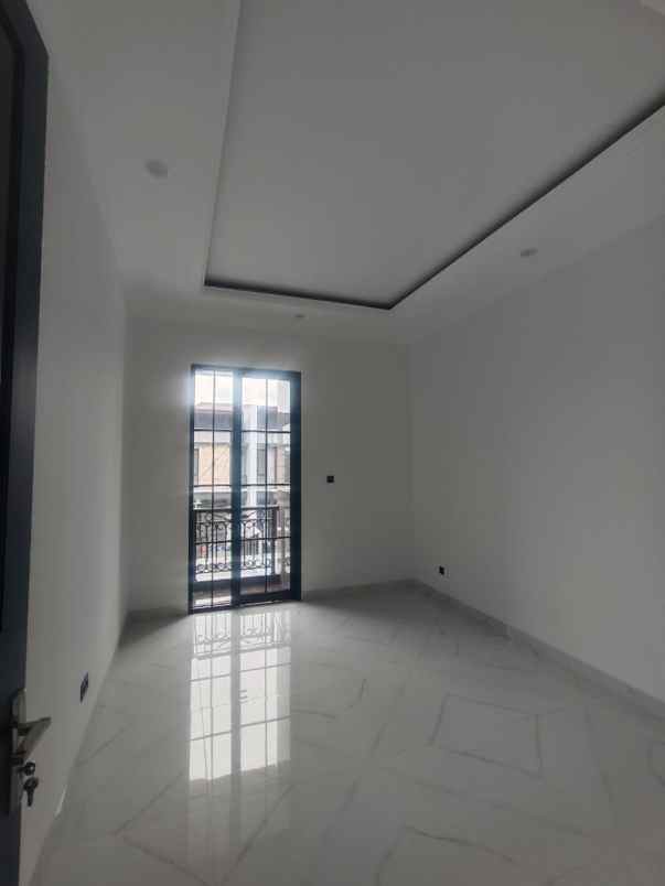 dijual rumah araya galaxy bumi permai