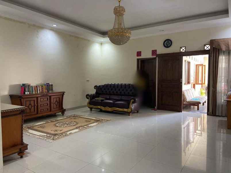 dijual rumah arcamanik