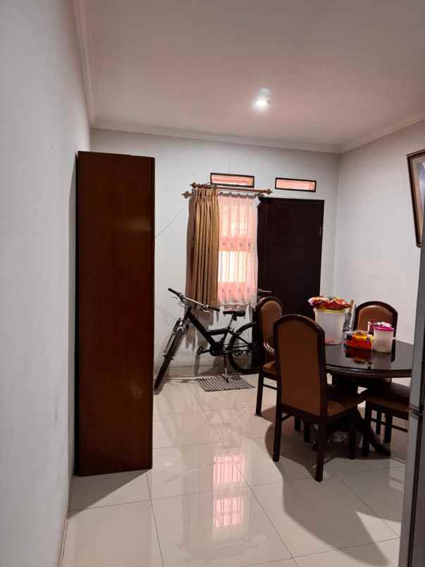 dijual rumah arcamanik