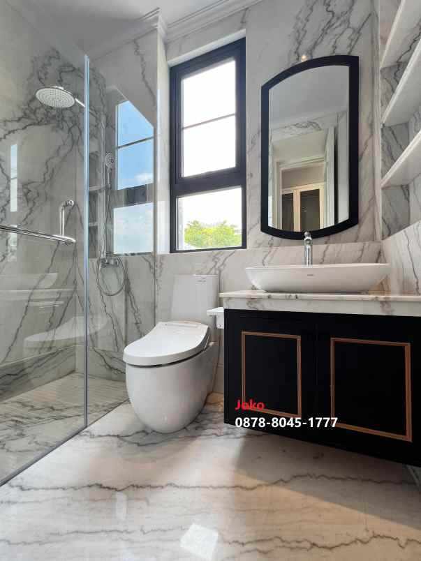 dijual rumah area senopati