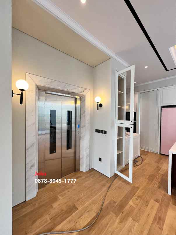 dijual rumah area senopati