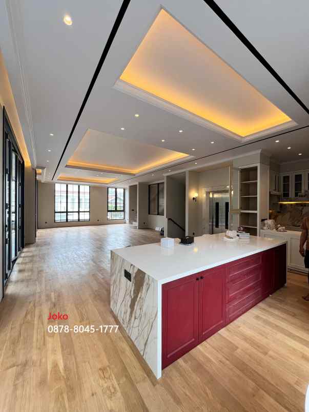 dijual rumah area senopati