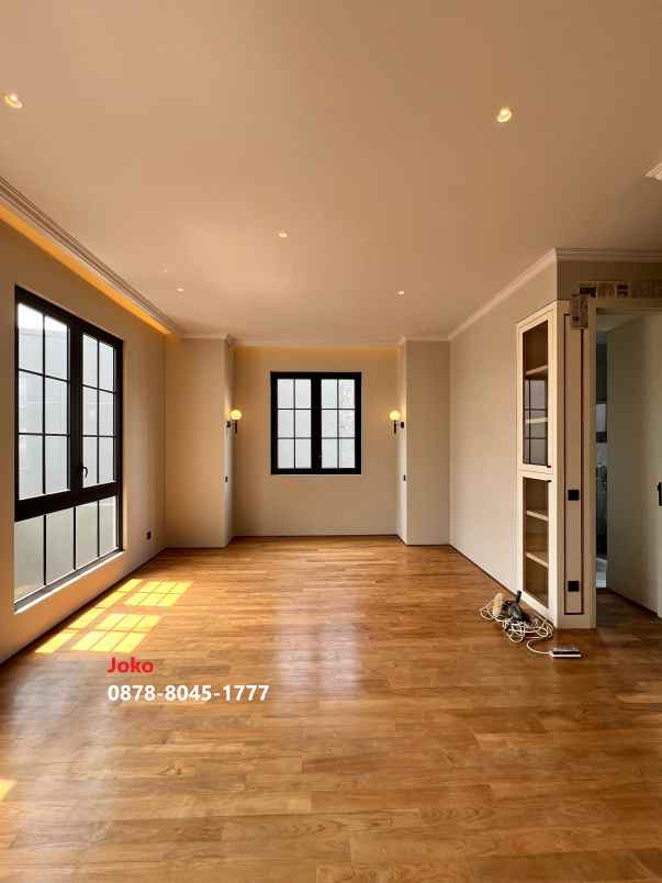 dijual rumah area senopati