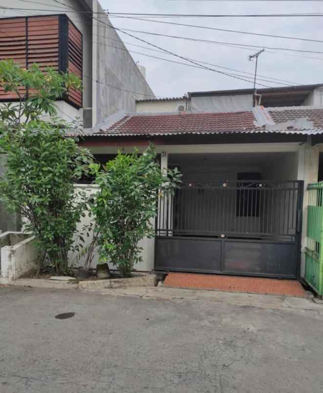 dijual rumah babatan