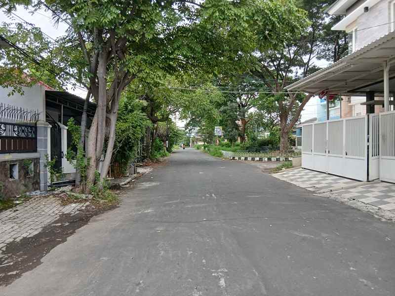 dijual rumah babatan pantai surabaya