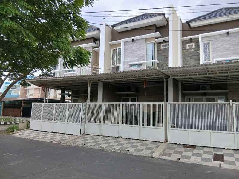dijual rumah babatan pantai surabaya