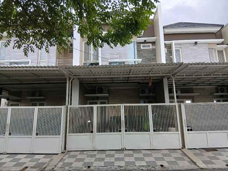 dijual rumah babatan pantai surabaya