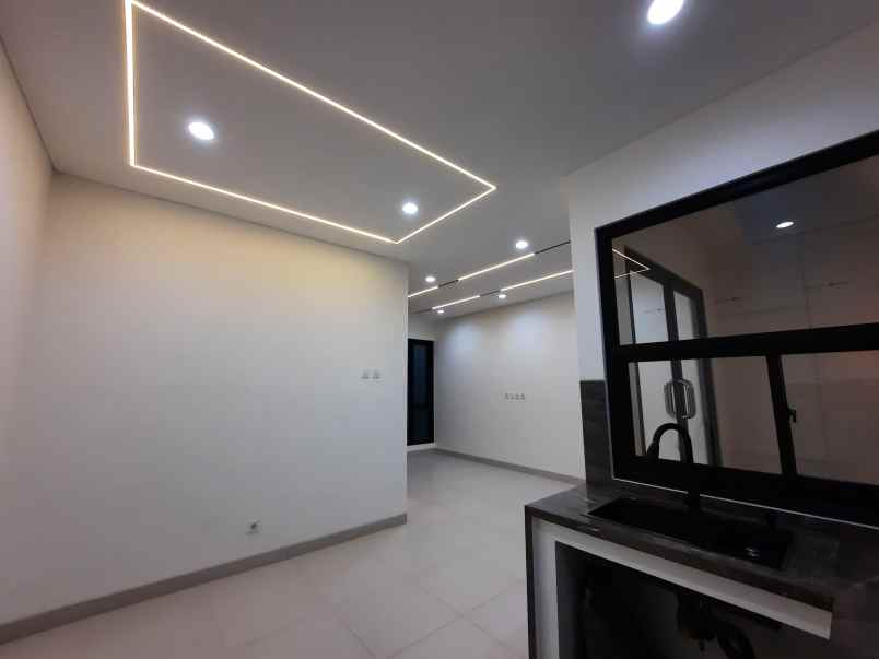 dijual rumah baru mewah rumah cluster catalina