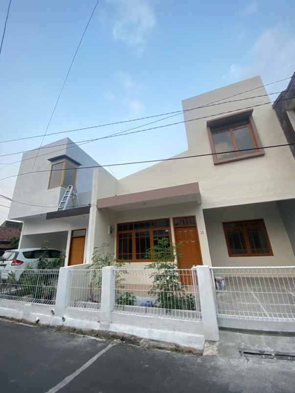 dijual rumah baru minimalis margahayu raya