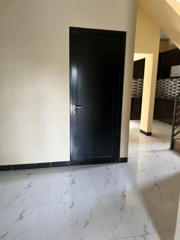 dijual rumah baru murah di lenteng agung jaksel