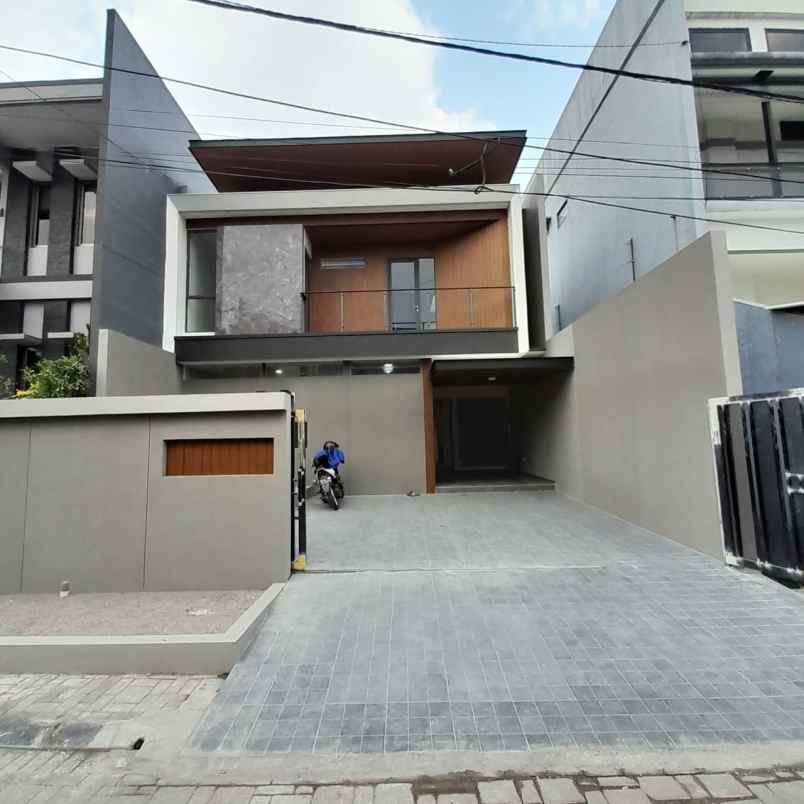 dijual rumah batununggal