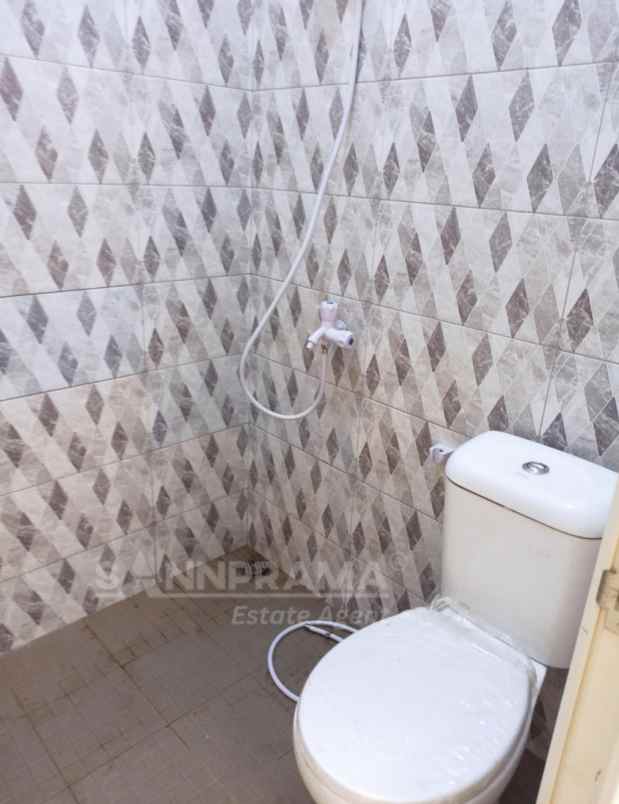 dijual rumah bedahan sawangan drpok