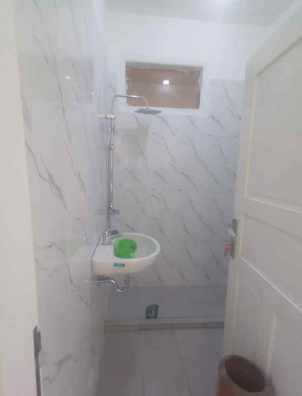 dijual rumah beji beji depok