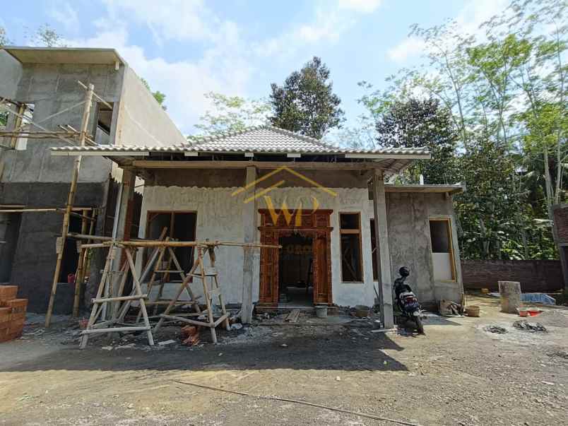 dijual rumah borobudur