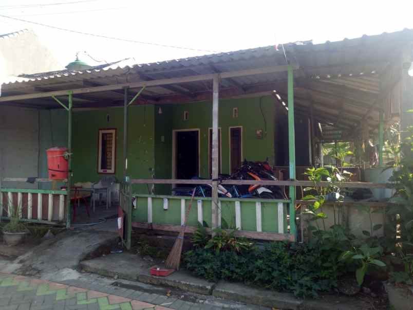 dijual rumah bukit bambe