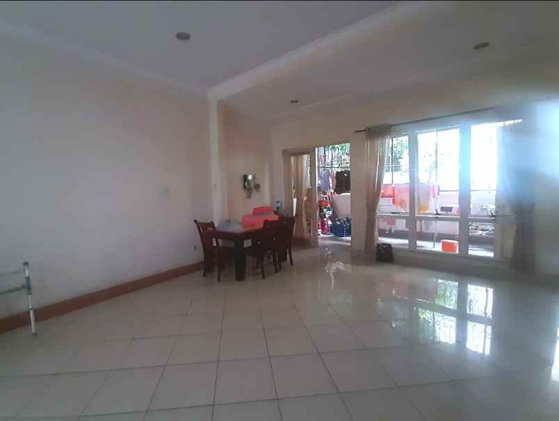 dijual rumah bukit golf mediterania