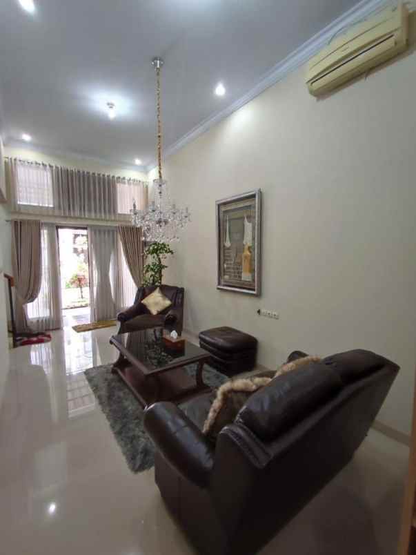 dijual rumah bukit pratama residence