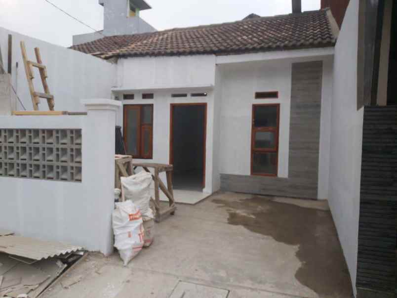 dijual rumah bumi orange cinunuk cibiru