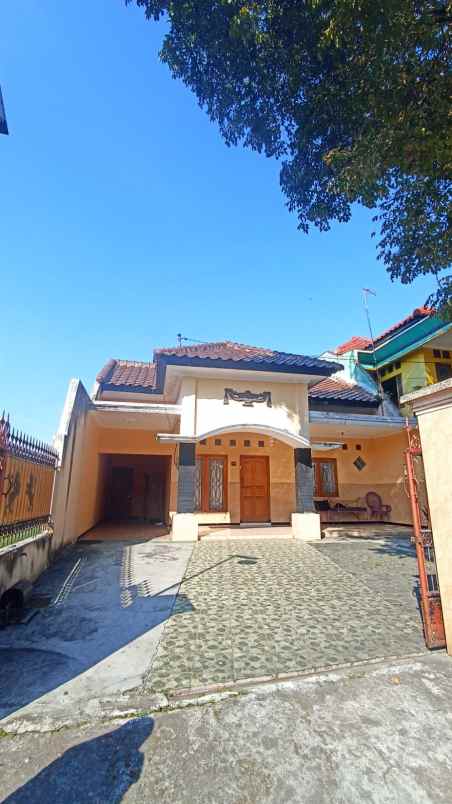 dijual rumah bunulrejo