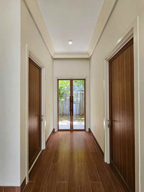 dijual rumah candi golf