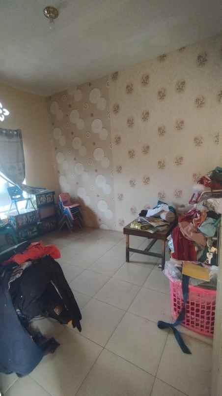 dijual rumah cantik rumah 2 lantai bangunan fulldak