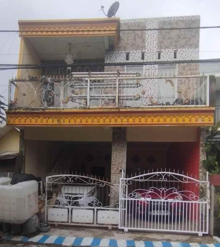 dijual rumah cantik rumah 2 lantai bangunan fulldak