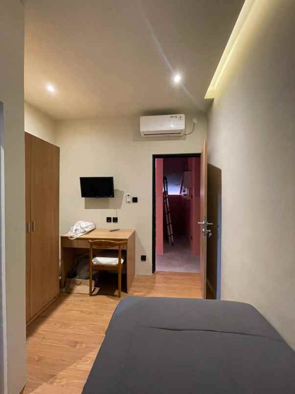 dijual rumah caturtunggal depok sleman