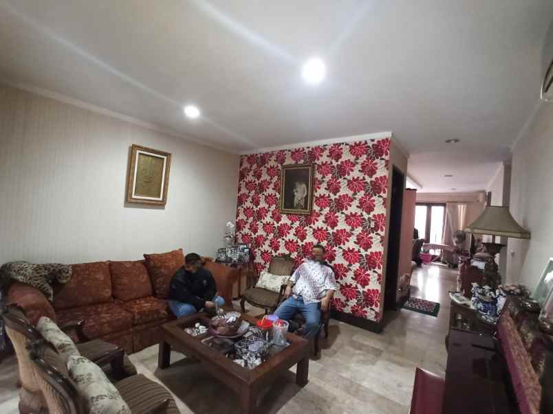 dijual rumah cemara residence pondok