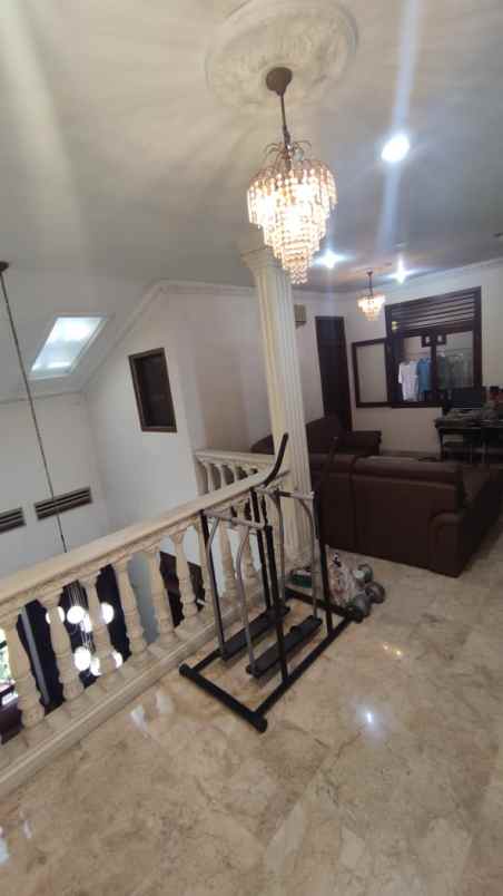 dijual rumah cempaka putih indah