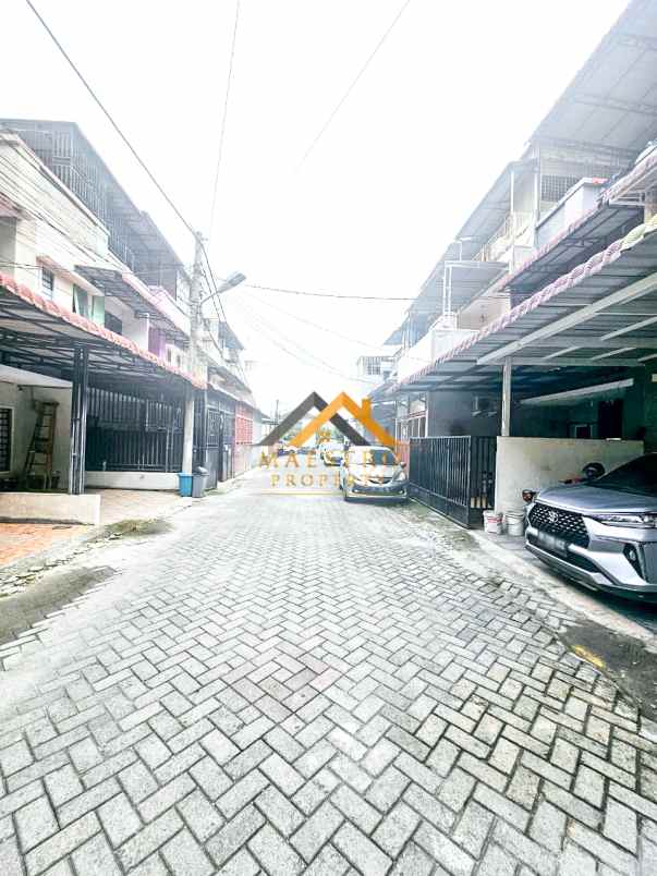 dijual rumah cendrawasih townhouse
