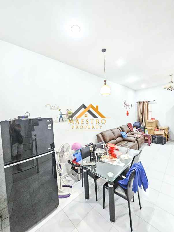 dijual rumah cendrawasih townhouse