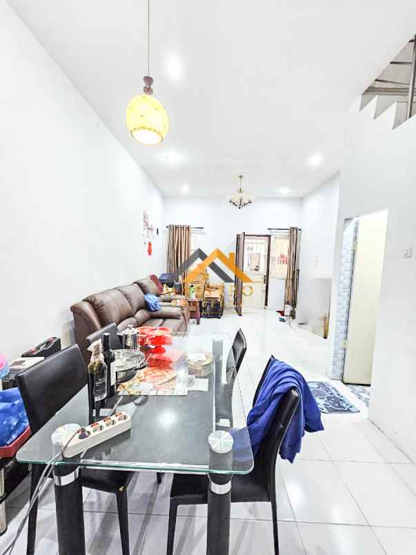 dijual rumah cendrawasih townhouse