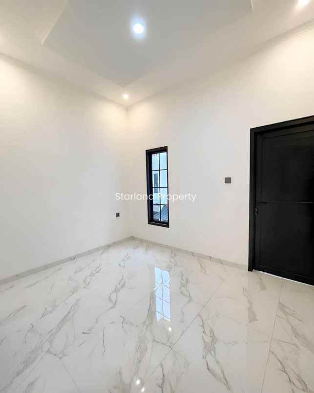 dijual rumah cendrawasih v sawah lama