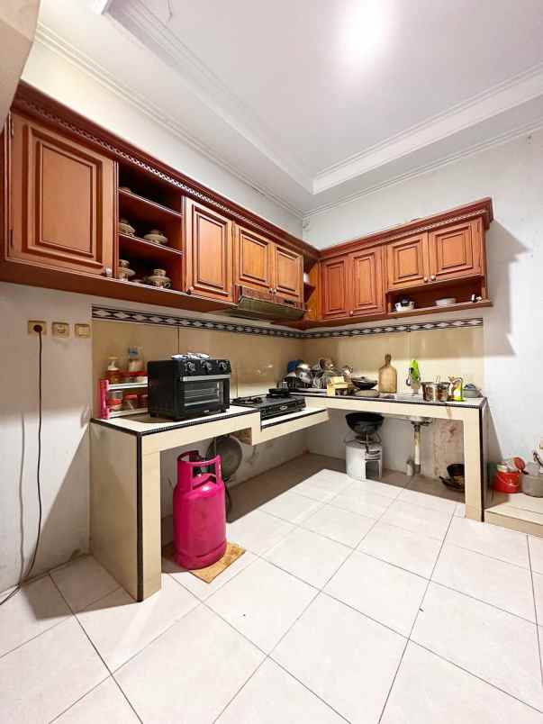 dijual rumah ciangsana