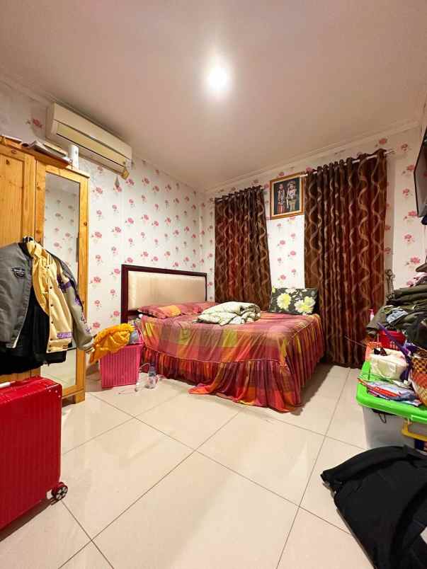 dijual rumah ciangsana