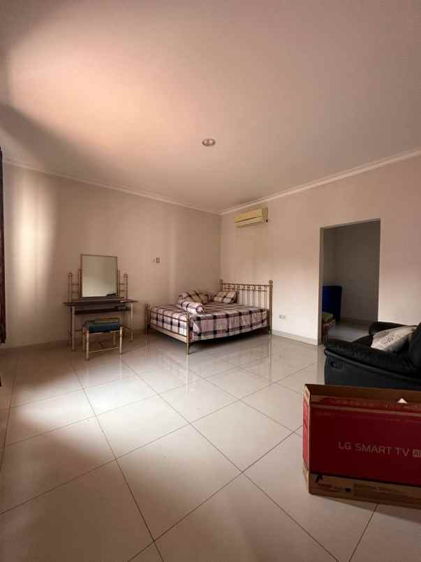 dijual rumah ciangsana