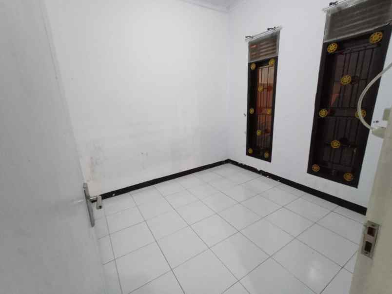 dijual rumah cibeber