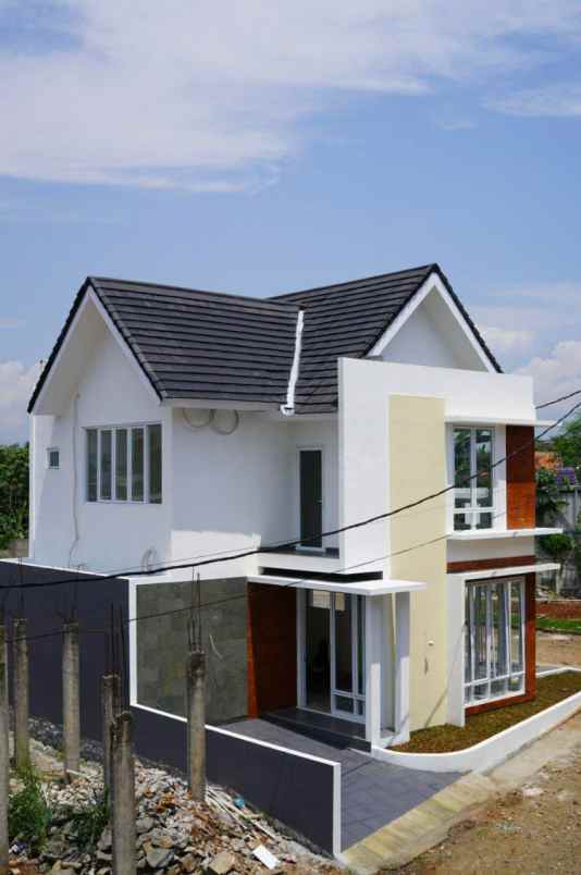 dijual rumah cibinong