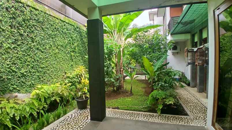 dijual rumah cigadung bandung komplek