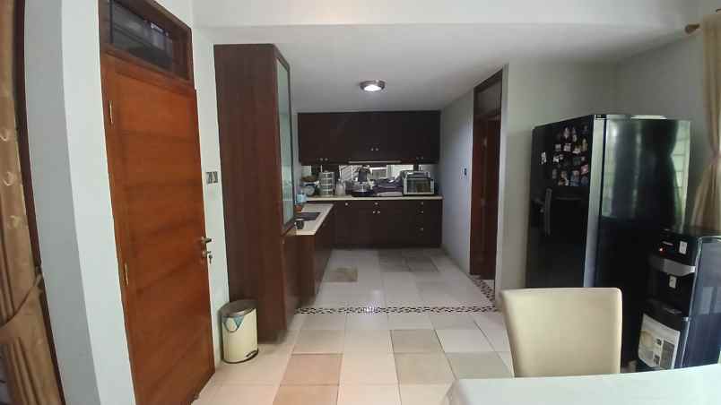 dijual rumah cigadung bandung komplek