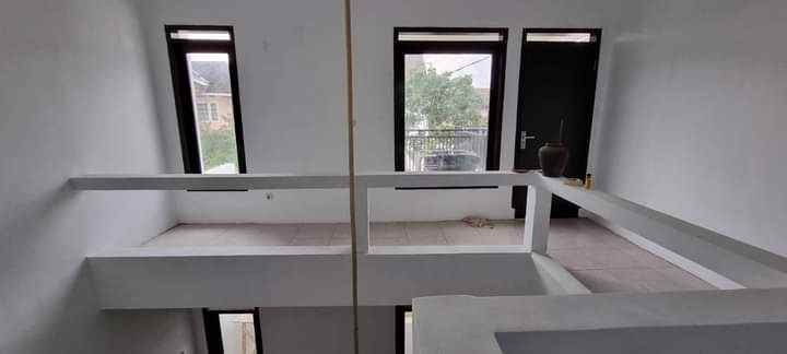 dijual rumah ciganitri