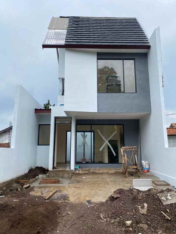 dijual rumah cigugur girang ciwaruga