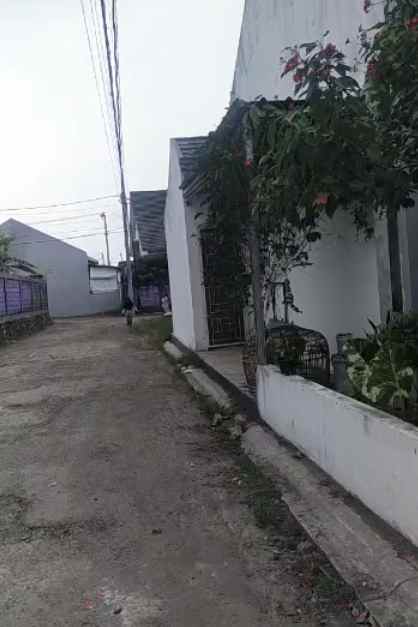 dijual rumah cikaret cibinong bogor